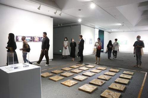 藝術(shù)為橋，情誼相連 高校港澳臺學生美術(shù)與設(shè)計作品展在穗開幕
